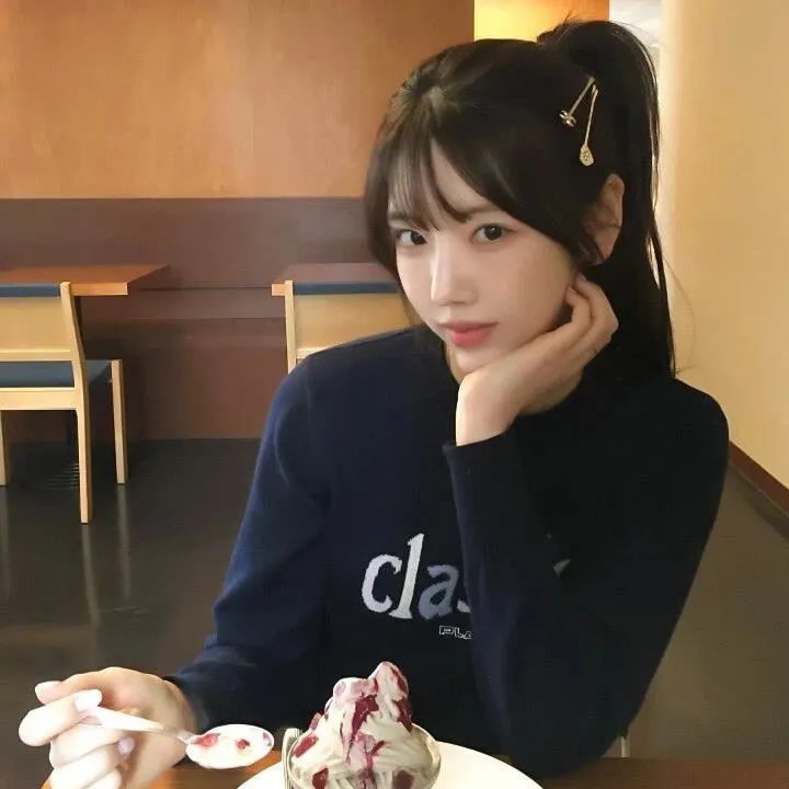 坡道上的红屋顶